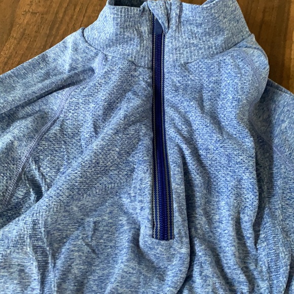 Athleta 1/4 Zip Size Small - Picture 3 of 5